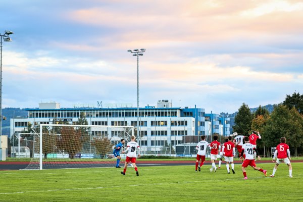 FCV 1 - 40 MINUTEN IN UNTERZAHL 2:2 (2:2) GEGEN KÜSNACHT