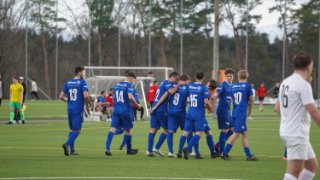 TREFFERREICHES UND LEISTUNGSGERECHTES 4:4 (2:3) ZWISCHEN FC KÜSNACHT GEGEN FC VOLKETSWIL