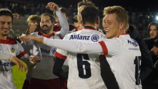 MAGISCHE FUSSBALLNACHT - VOLKETSWIL NACH 2:1 ( 2:0) IM CUPVIERTELFINALE